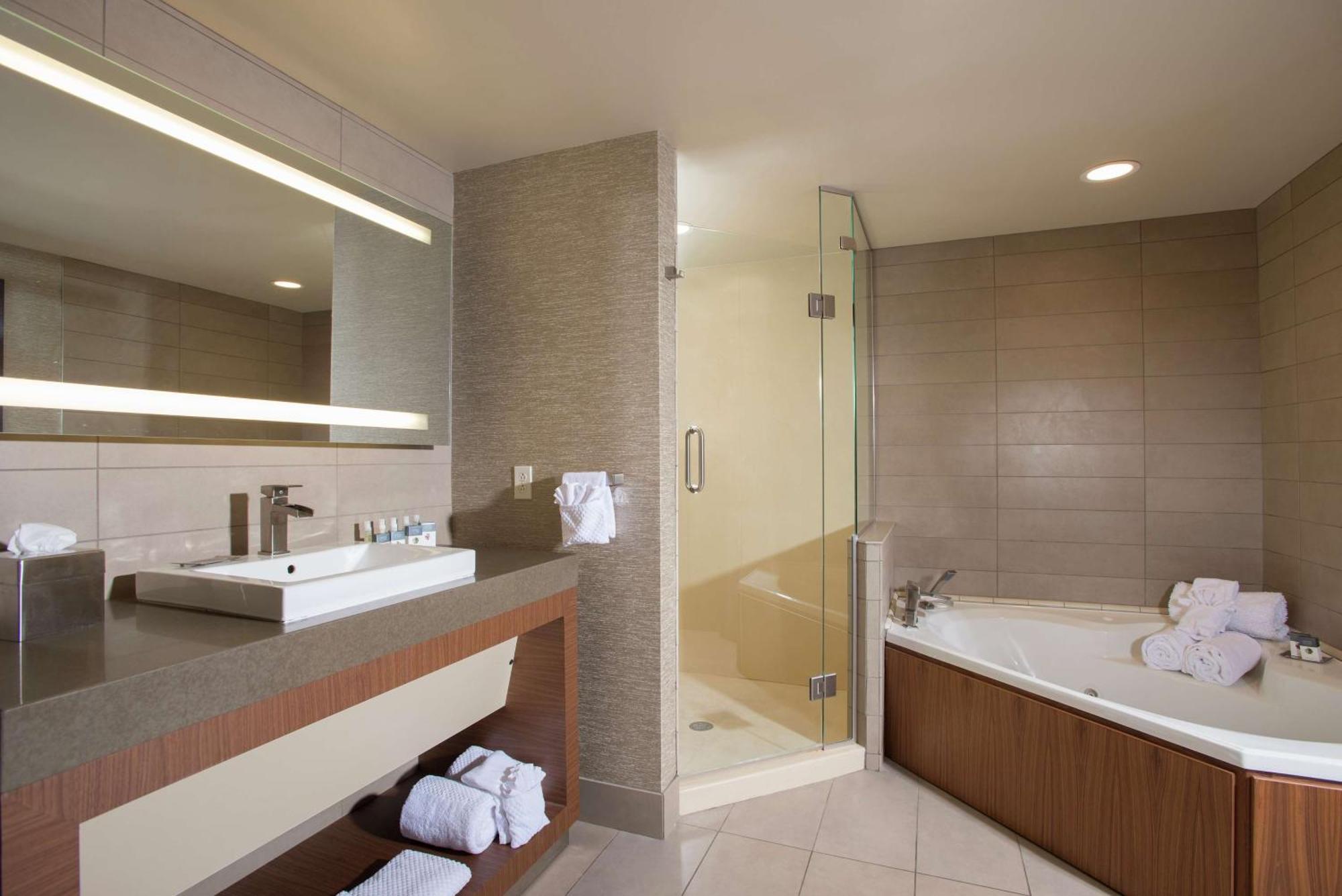 The Broadway Columbia - A Doubletree By Hilton Hotel Exterior foto